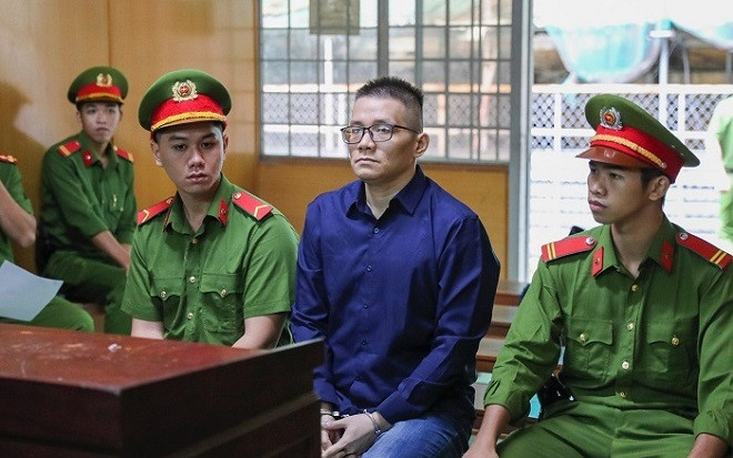 'Cậu IT' Nhâm Hoàng Khang lĩnh 10 năm tù về tội cưỡng đoạt tài sản Ảnh 2