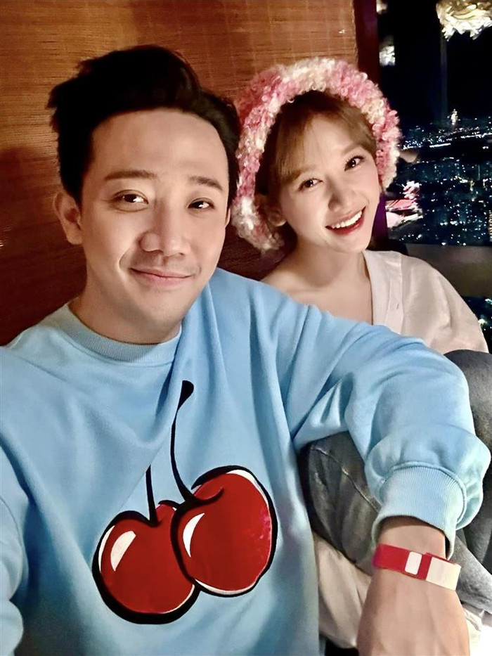 Hậu nghi vấn 'rạn nứt' tình cảm, bất ngờ trước ánh mắt của Trấn Thành khi nghe Hari Won hát Ảnh 4