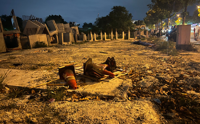 Tá hỏa phát hiện thi thể người đàn ông bị cháy đen nằm ở bãi đất trống ven đường Ảnh 2