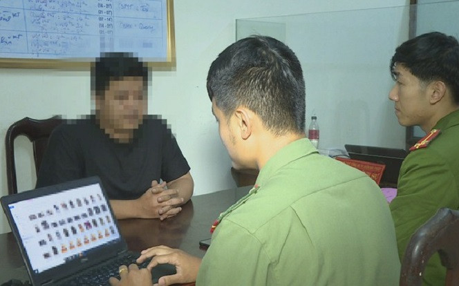 Cay cú sau chia tay, gã trai tung loạt clip nhạy cảm làm nhục bạn gái cũ Ảnh 2