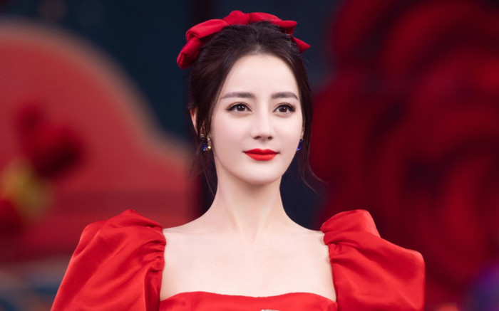 Địch Lệ Nhiệt Ba và bạn trai đón tin vui đầu năm sau nhiều lần gặp khó, fan ồ ạt chúc mừng Ảnh 2