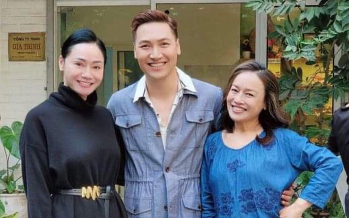 Sau thời gian dài ở ẩn, Mạnh Trường vui mừng khi gặp lại 'mẹ' Phương Oanh Ảnh 2