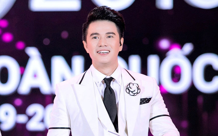 Hé lộ danh tính MC 'cầm trịch' lễ trao giải Mai Vàng 2022 Ảnh 2