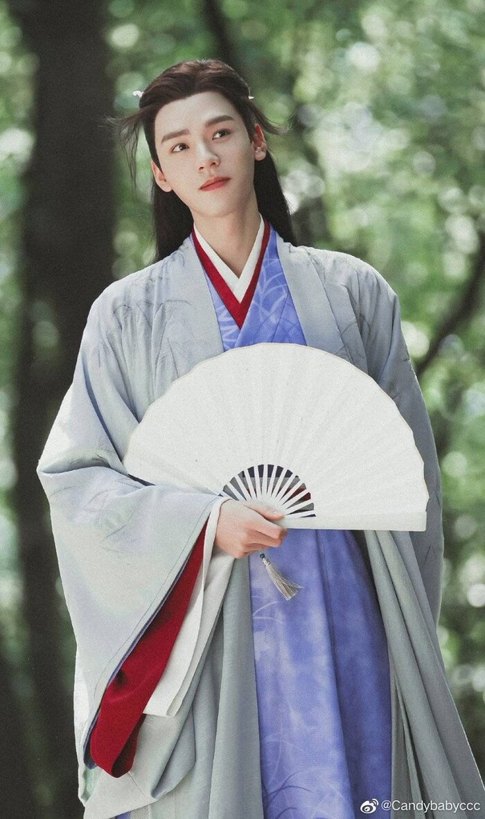 Bộ phim đại bạo của Triệu Lộ Tư sắp có phần 2, nam chính là 'tình mới' của Địch Lệ Nhiệt Ba? Ảnh 3