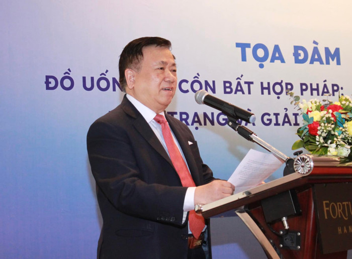 Theo PGS.TS Nguyễn Văn Việt, các sản phẩm phi chính thức sẽ gây ra nhiều tổn thất đáng kể về kinh tế, xã hội...