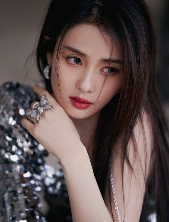 Có thể thấy sự nghiệp của Bạch Lộc đang “lên như diều gặp gió” sau thành công của Châu Sinh Như Cố.&nbsp;