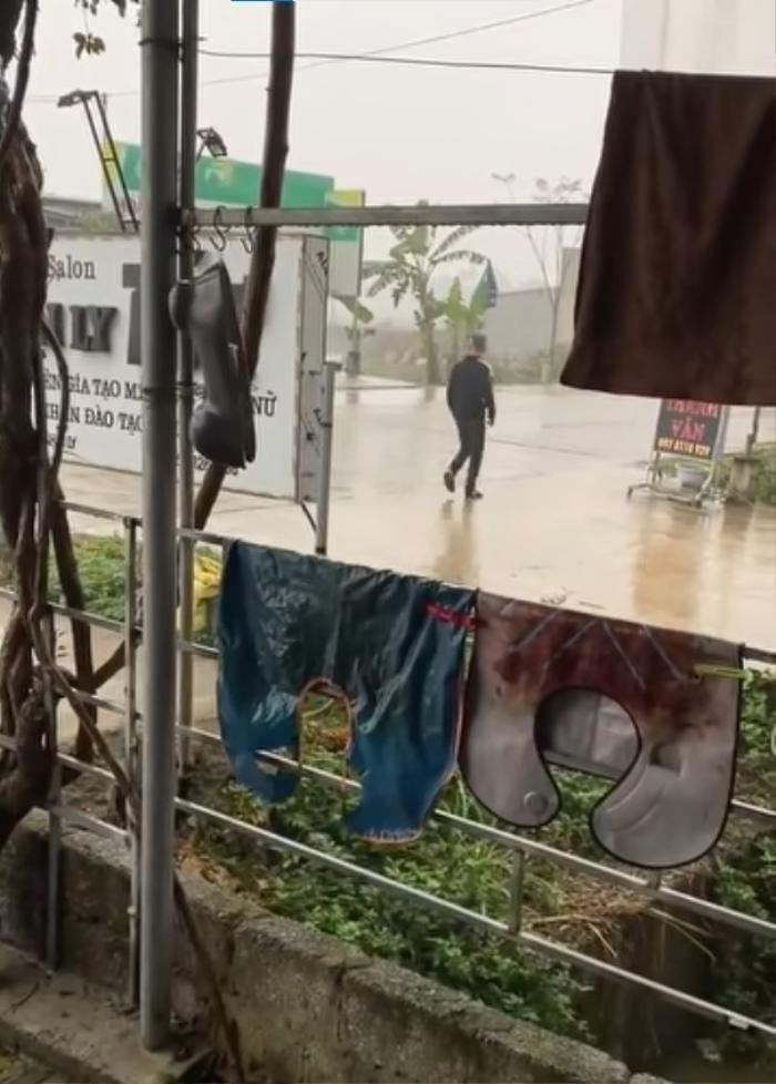 Làm tóc theo tài tử Hàn Quốc để đón Tết nhưng không giống, thanh niên đấm thợ cắt tóc: 'Tóc của tao đâu' Ảnh 5