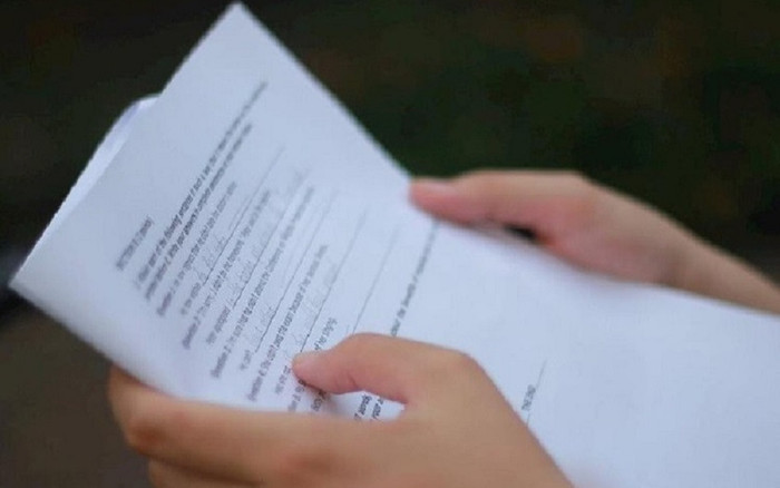 Thương cháu, nữ cán bộ trường học làm lộ đề kiểm tra học kỳ lớp 12 toàn tỉnh Ảnh 2