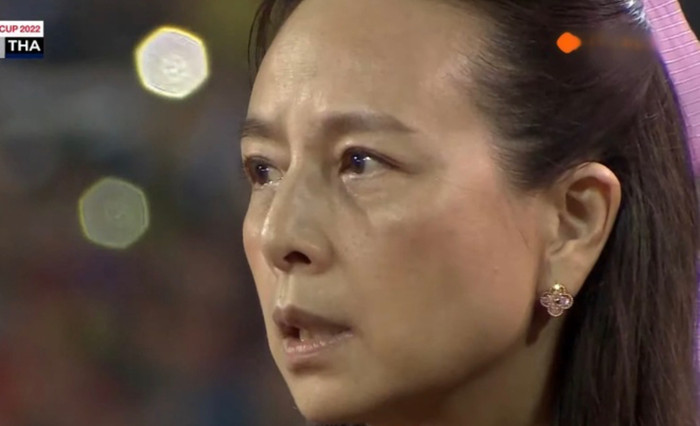 Khoảnh khắc nữ tỷ phú Madam Pang đứng hình khi thấy Văn Thanh ghi bàn gỡ hoà 2-2 cho Việt Nam.