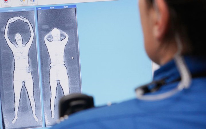 Người đàn ông nhét 932 viên kim cương trong hậu môn bị máy quét phát hiện, chi tiết vụ việc thêm bất ngờ Ảnh 2