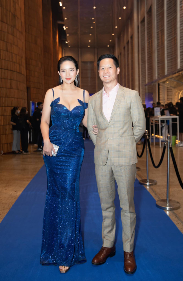 Đây là lần hiếm hoi Phan Như Thảo xuất hiện trước công chúng cùng ông xã