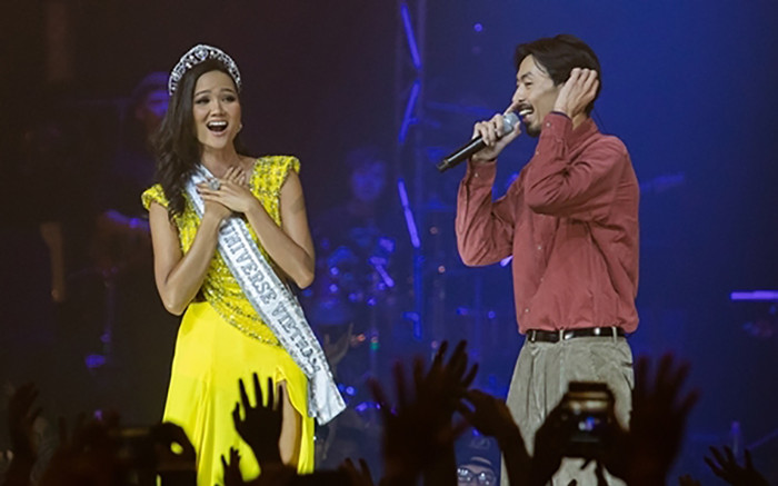 Giữa tin đồn Hoàng Thuỳ Linh - Đen Vâu bí mật tổ chức lễ ăn hỏi, H'Hen Niê bất ngờ bị fan réo gọi Ảnh 2