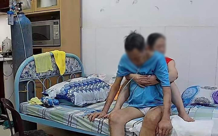 Nam người mẫu chia sẻ khoảnh khắc mẹ ôm chặt bố trước khi mất: Tình yêu trọn vẹn đến những phút cuối Ảnh 2