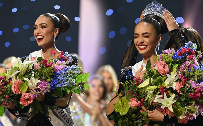 Giành được vương miện danh giá, Tân Hoa hậu Hoàn vũ vẫn chưa thể làm được điều này sau khi đăng quang Ảnh 2