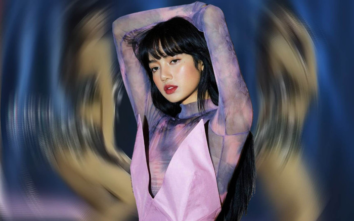 Hết Jennie bị chê phản cảm, đến lượt Lisa bị chỉ trích, quấy rối vì trang phục 'mặc như không mặc' Ảnh 2