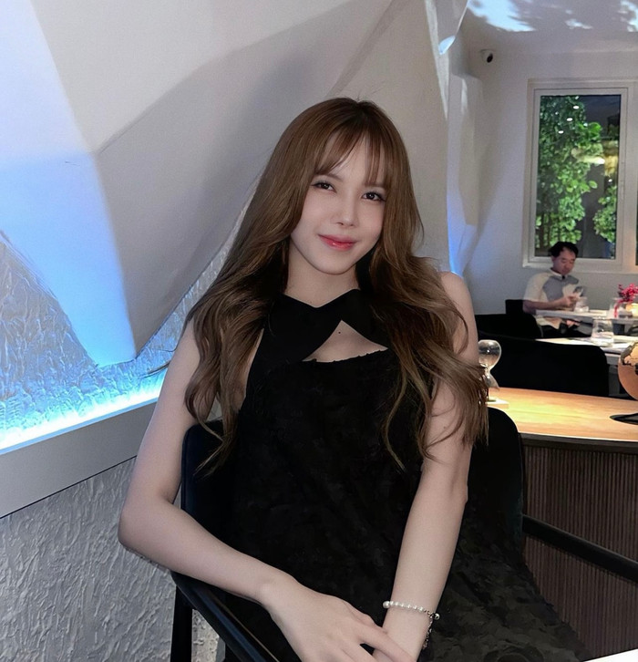 Dường như sau chia tay mối tình 8 năm với Sơn Tùng nữ ca sĩ có cái nhìn sâu sắc hơn về cuộc sống, chuyện tình cảm.&nbsp;