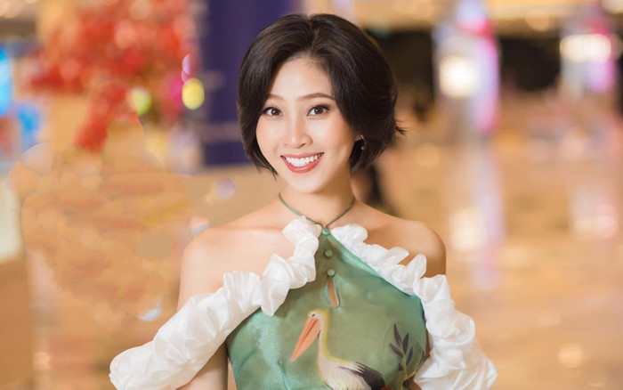 Liêu Hà Trinh lần đầu tiên đón Tết xa nhà với ông xã doanh nhân ở trời Tây Ảnh 2