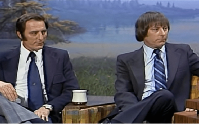 Cặp anh em sinh đôi tìm thấy nhau sau 39 năm thất lạc, 'sốc nặng' khi biết tên vợ và con của nhau Ảnh 2