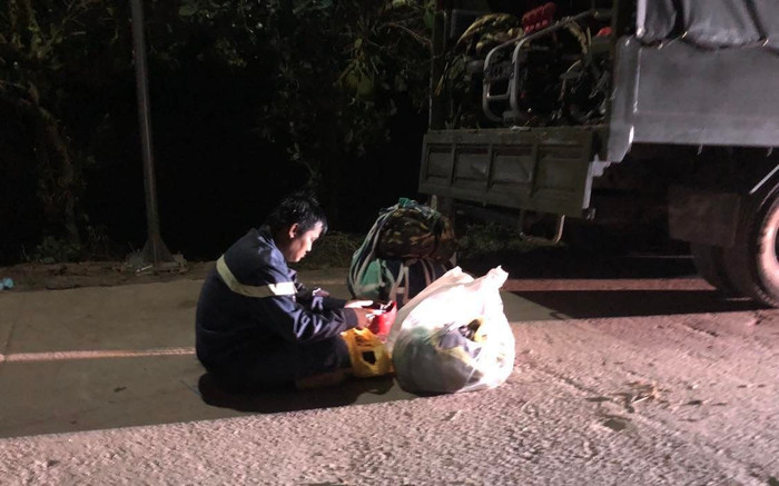 Đã đưa được thi thể bé trai Hạo Nam lọt vào trụ bê tông lên mặt đất Ảnh 2