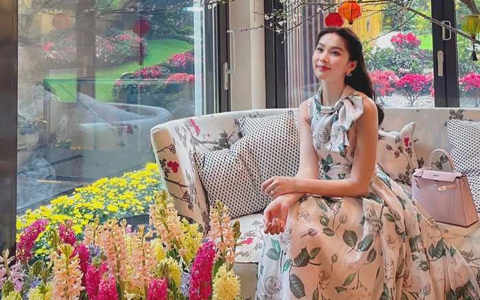 Đặng Thu Thảo 'đọ' sắc bên ngàn hoa ngày cận Tết, danh xưng 'Thần tiên tỷ tỷ' khó ai vượt qua Ảnh 2