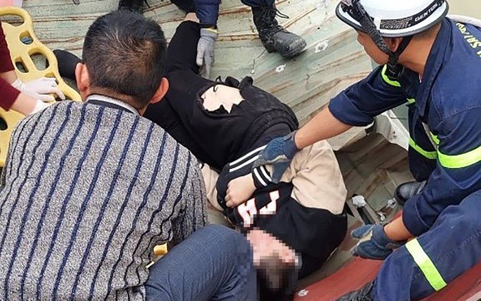 Thanh niên rơi từ tầng 11 chung cư và cái kết khiến tất cả 'thót tim' Ảnh 2