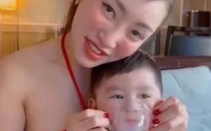 Quý tử nhà Chi Bảo gặp vấn đề sức khỏe phải nhập viện ngay ngày Tết Ảnh 2