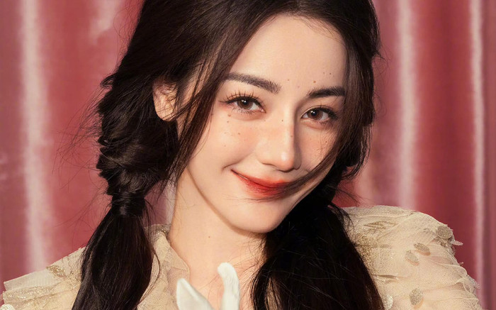 Không phải sinh con, đây mới là lý do Địch Lệ Nhiệt Ba dừng mọi hoạt động suốt thời gian dài Ảnh 2