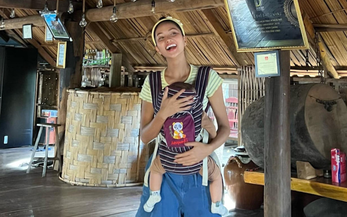 Khoe ảnh chăm cháu ngày Tết, H'Hen Niê được hỏi 'tin vui' Ảnh 2