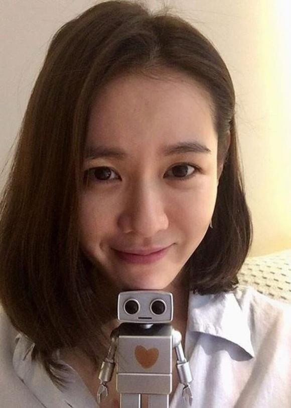  Đặt lên bàn cân mặt mộc của mỹ nhân Hàn tuổi 40, Song Hye Kyo có xứng danh 'tường thành nhan sắc'? Ảnh 2