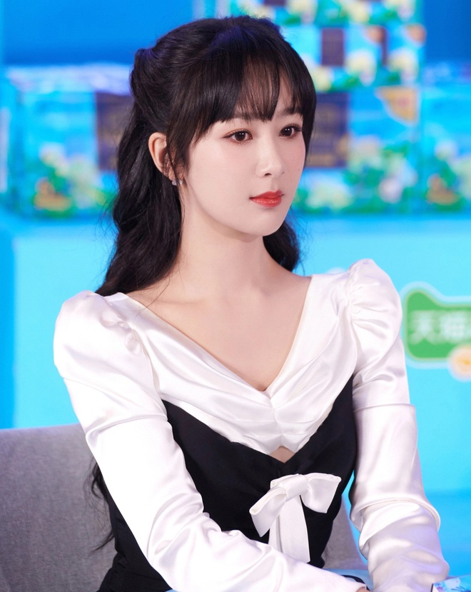 Không có nhan sắc nổi bật nhưng Dương Tử được đánh giá là người tích cực, vui vẻ, thân thiện.