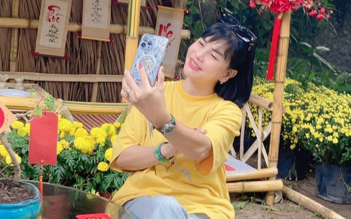 Bị chê kiểu tóc làm mặt đơ, Cát Phượng đáp trả cực gắt Ảnh 2