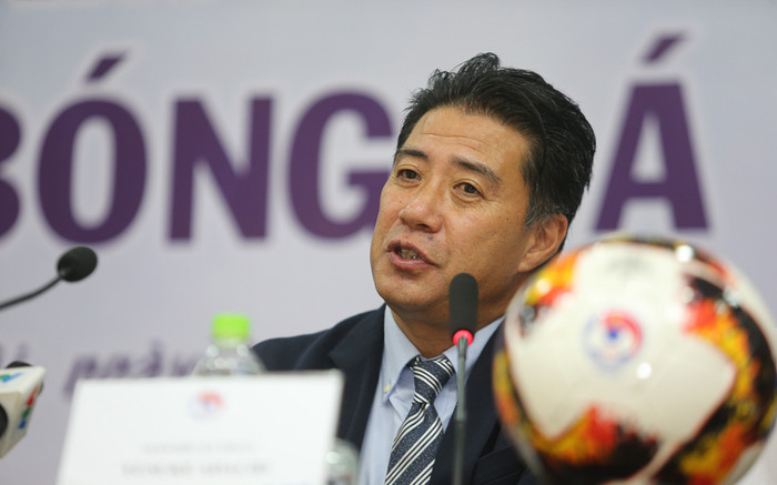 Sau HLV Park Hang Seo, VFF và giám đốc kỹ thuật Yusuke Adachi không gia hạn hợp đồng Ảnh 2