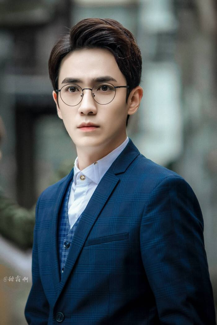 Tình cũ Triệu Lệ Dĩnh bị mỉa mai 'không đáng mặt đàn ông' sau tuyên bố kết hôn của Hồ Ca Ảnh 3