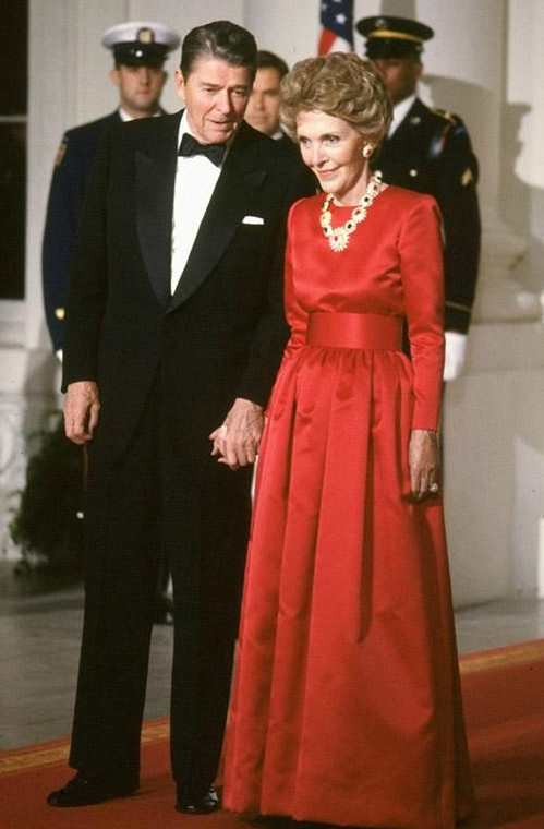 Lịch sử lâu dài của Oscar De La Renta và các đệ nhất phu nhân Ảnh 4