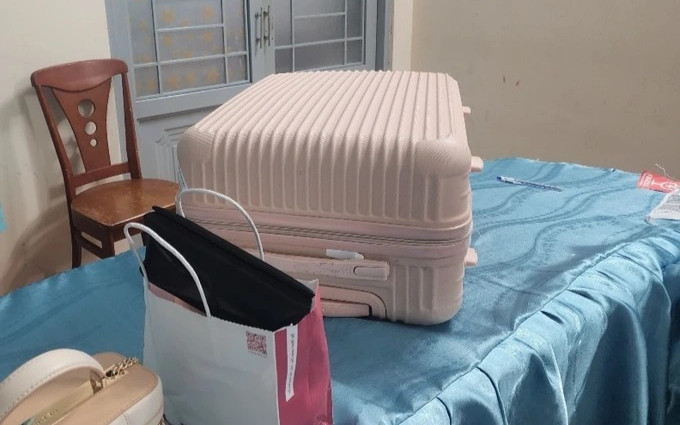 Bị cầm nhầm vali tại sân bay Phú Quốc, cặp vợ chồng trẻ vất vả ngược xuôi tìm kiếm và cái kết Ảnh 2