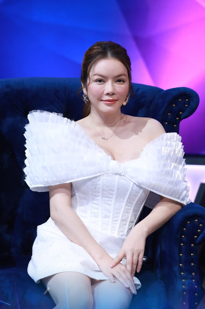 Diễn viên Lý Nhã Kỳ vốn nổi tiếng với cuộc sống sang chảnh, song mới đây nhất, nữ diễn viên gây xôn xao khi có động thái cực gắt trước những lời chê bai nhan sắc từ một số netizen.