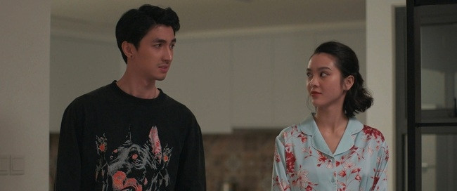 Khôi (Bình An thủ vai) và Vy ( Quỳnh Lương thủ vai) trong Đừng làm mẹ cáu.