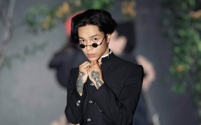 Bạn trai tin đồn ca sĩ Bảo Anh có động thái đầu tiên sau khi lộ ảnh khóa môi Ảnh 2