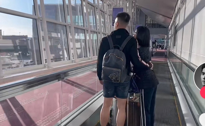 Khi sánh đôi cùng nhau, cả hai trông rất xứng đôi.