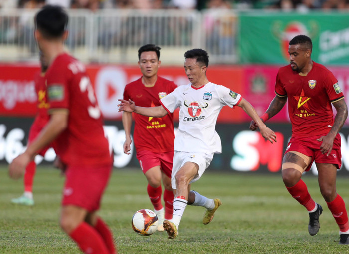 Châu Ngọc Quang trở lại để thay thế Xuân Trường. Ảnh: Anh Đồng