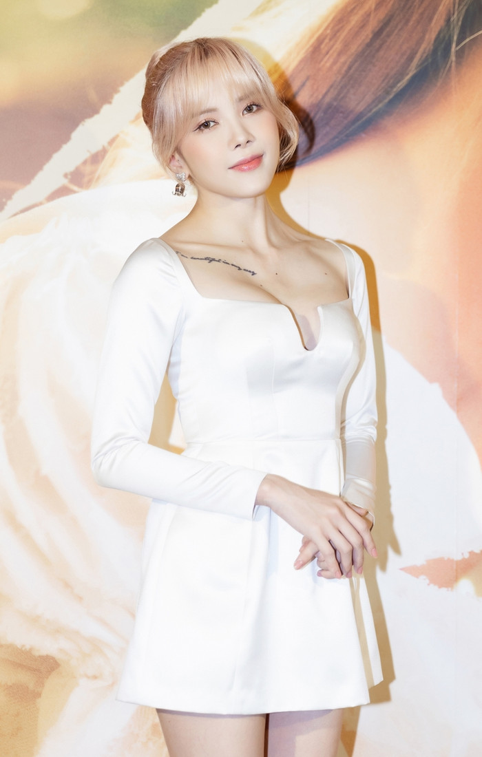 Thiều Bảo Trâm được dân mạng quan tâm nhiều khi vướng tin đồn hẹn hò với Sơn Tùng.