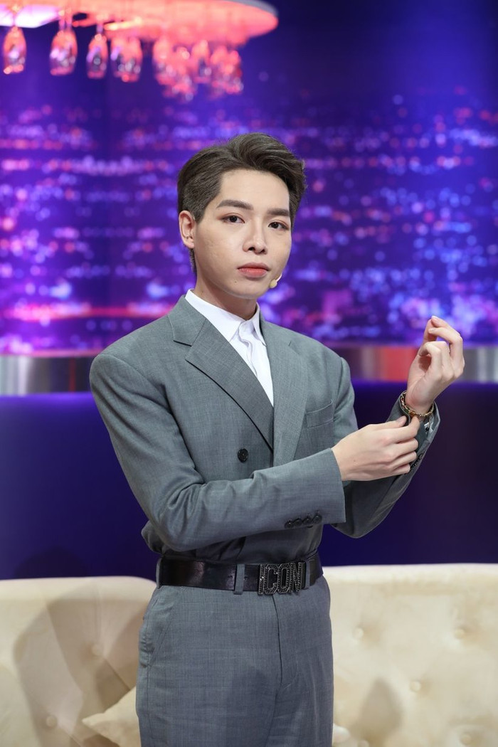 Đức Phúc từng trải qua giai đoạn khủng hoảng do 'bạo lực ngôn từ' trước khi đi đến thành công như hiện tại.