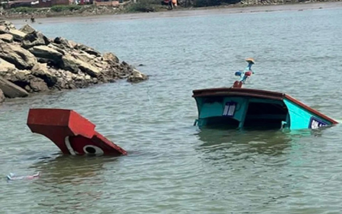 Vụ lật thuyền trên sông Đồng Nai: Thai phụ tử vong do nguyên nhân nào? Ảnh 2