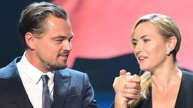 Kate Winslet từng bị chỉ trích vì quá béo nên mới khiến Leonardo DiCaprio không thể leo lên tấm ván ở cảnh gần cuối phim Titanic.