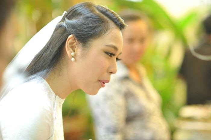 Khoảnh khắc ca sĩ Ngọc Mai từng diện áo cưới được lan truyền trên mạng xã hội mới đây đã gây xôn xao dư luận.