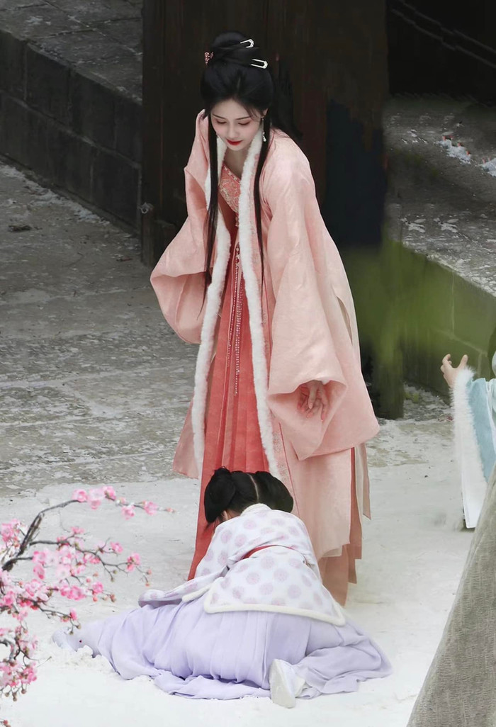 Bạch Lộc vừa công khai con gái đã bị đem ra so sánh với Angelababy Ảnh 5