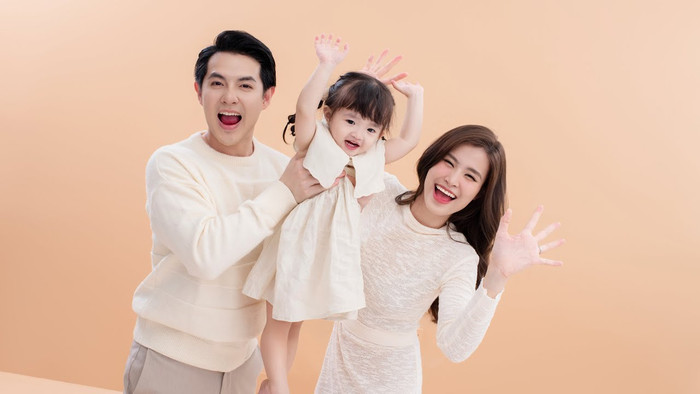 Bé Winnie - Ái nữ nhà Đông Nhi và Ông Cao Thắng là một trong những nhóc tỳ được săn đón.