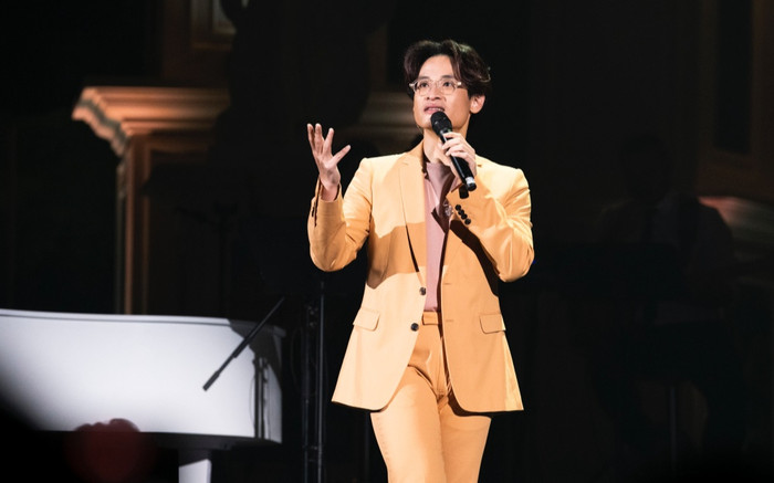 Ra sức 'đuổi' nhưng khán giả vẫn không chịu về, hành động của Hà Anh Tuấn khiến ai cũng bất ngờ Ảnh 2