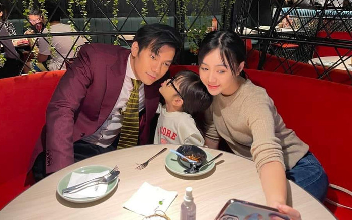 Bé An Nhiên hé lộ cuộc sống sau khi 'mẹ' Quỳnh Kool và Nhan Phúc Vinh kết hôn ở Đừng Làm Mẹ Cáu Ảnh 2