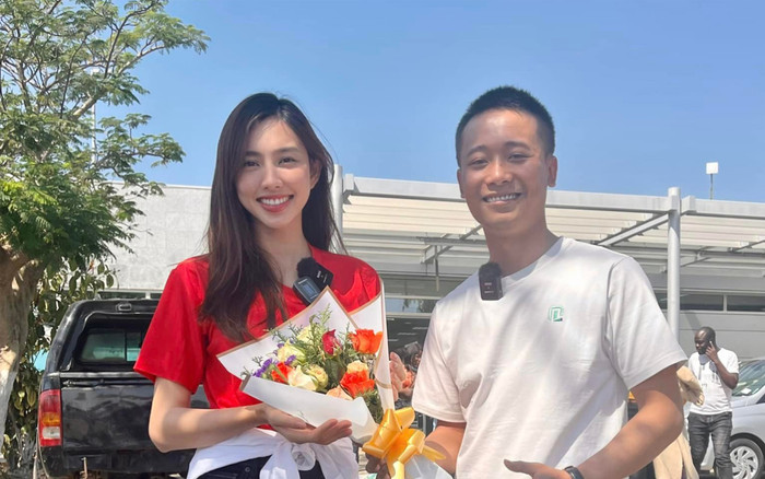 Sau Lôi Con, thêm một 'chàng trai' may mắn được hôn Thùy Tiên khiến dân mạng 'đỏ mắt' Ảnh 2